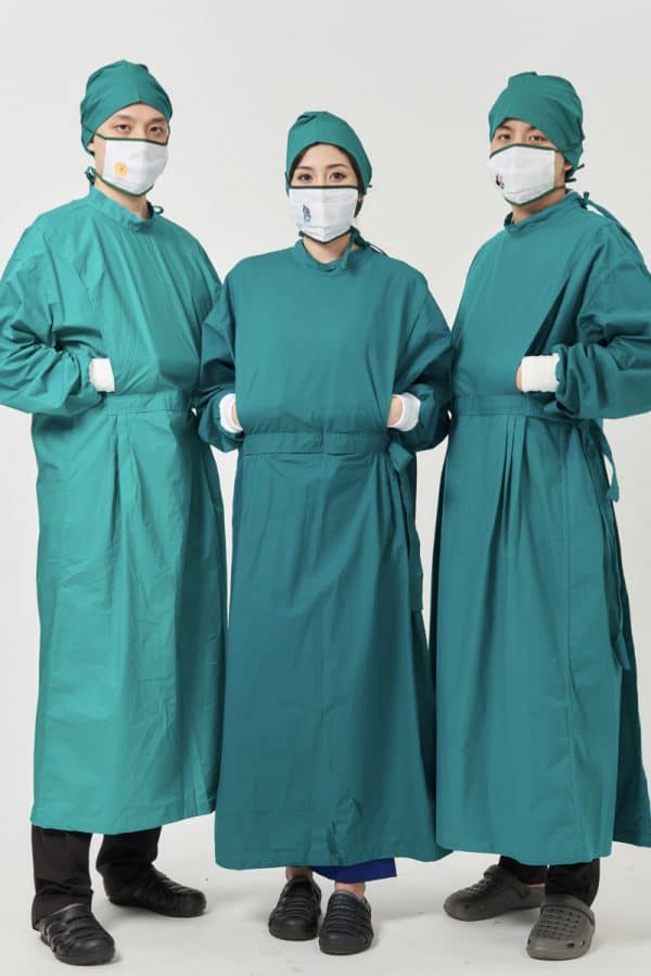 เสื้อกาวน์ผ่าตัด